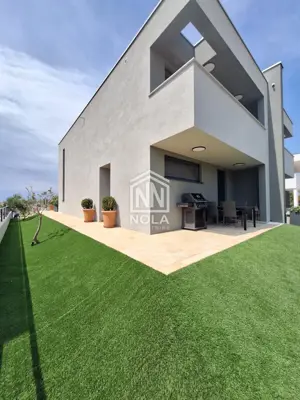 VODICE - luxury house with pool and sea view - 8