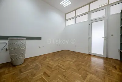 Lokal 92 m², Knežija, Nähe von Vjesnik und der Straßenbahn - 4