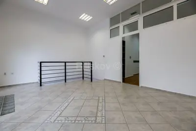 Lokal 92 m², Knežija, Nähe von Vjesnik und der Straßenbahn - 2