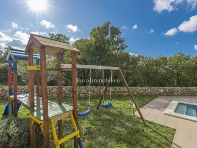 Kuća 120 m², Labin - bazen i privatnost - 8