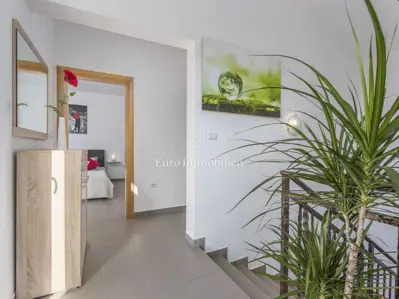 Kuća 120 m², Labin - bazen i privatnost - 14