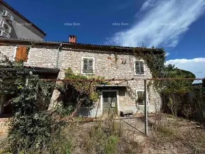 Kamena kuća, Fažana - vrt i građevinsko zemljište 1.917 m² - 2