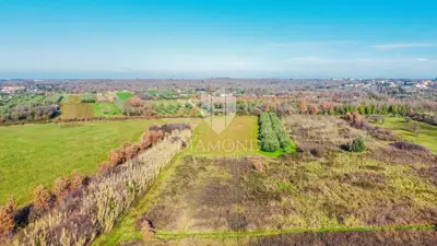 Građevinsko zemljište 3.000 m², Umag - investicija