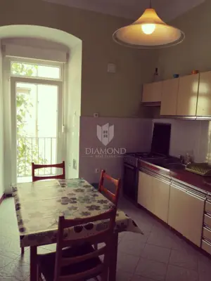 Rijeka, centar - stan s dva balkona - 4