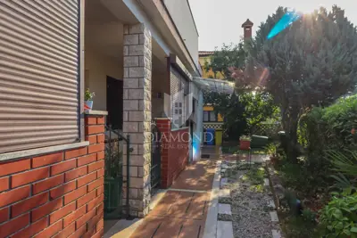 Sobe 46 m², Novigrad centar - 20 koraka do plaže - 14