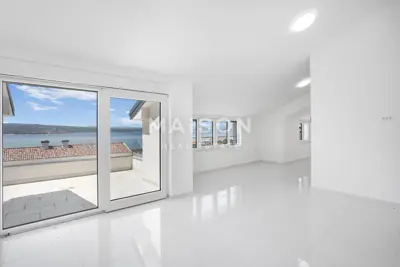 Apartment 103 m², Crikvenica - quiet location and 2 terraces