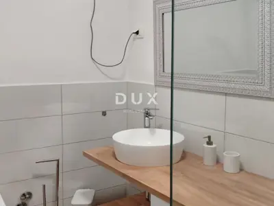 Haus 188 m², Poreč - Pool und zwei Wohneinheiten - 10