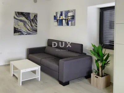 Haus 188 m², Poreč - Pool und zwei Wohneinheiten - 3