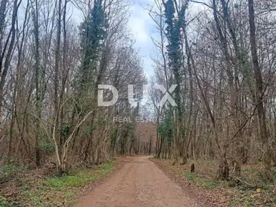 Building land in Labin, flat and peaceful surroundings - 4