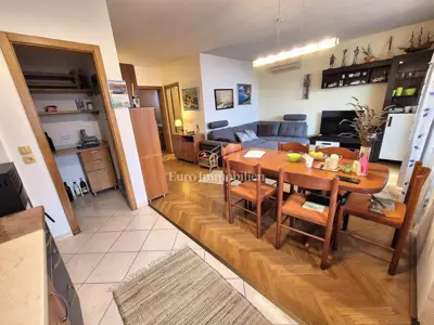 Apartman 62 m², Malinska - 2 spavaće sobe i loggia - 8