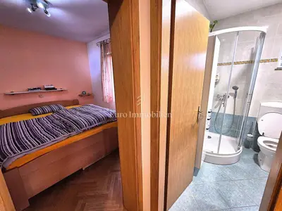 Apartman 62 m², Malinska - 2 spavaće sobe i loggia - 13