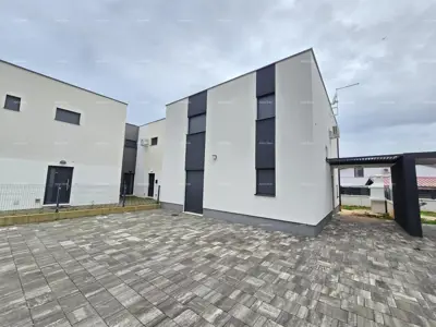 Haus 120 m², Medulin - Neubau und 2 Parkplätze