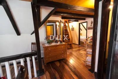 House 320 m², Jasenak - two houses and pool - 14