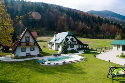 House 320 m², Jasenak - two houses and pool - 3