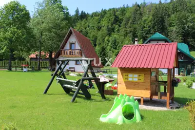 House 320 m², Jasenak - two houses and pool