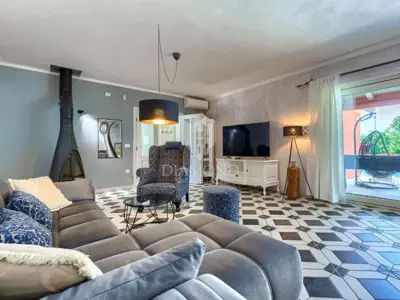 Villa 180 m², Šumber - pool and large garden area - 10