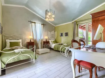 Villa 180 m², Šumber - pool and large garden area - 14