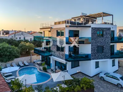 ZADAR, VIR - Luxusvilla mit atemberaubendem Meerblick, 150 Meter vom Strand