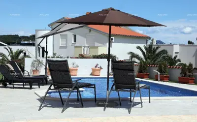 Vila u Medulinu, blizu mora i plaže, bazen s hidromasažom