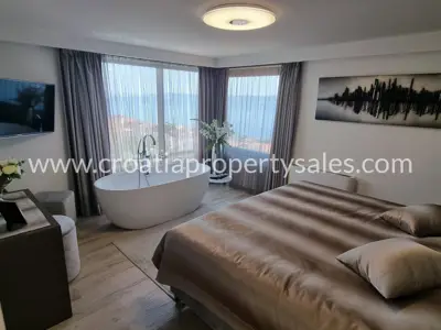 Kuća, Trogir, 240 m², 2 400 000 € - 9
