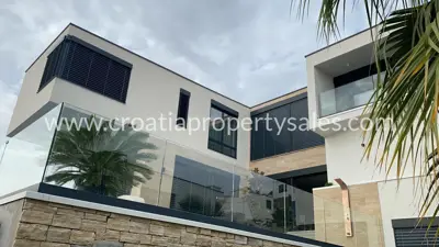 Kuća, Trogir, 240 m², 2 400 000 € - 2
