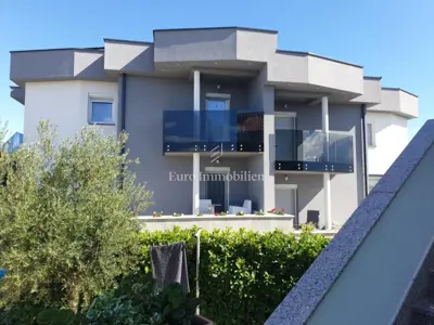 Doppelhaus mit Pool, Krk - ruhige Lage - 2