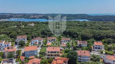 Pula Umgebung, Haus mit wunderschönem Hof und Meerblick - 17