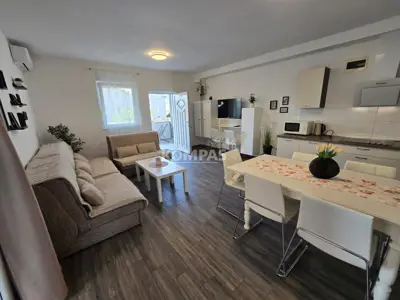 Apartman 55 m², Uvala Soline - prizemlje, bazen i okućnica - 6