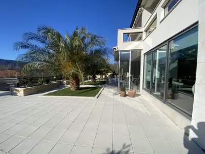 Haus zum Kauf in Grižane-Belgrad, 390,4 m² - 4
