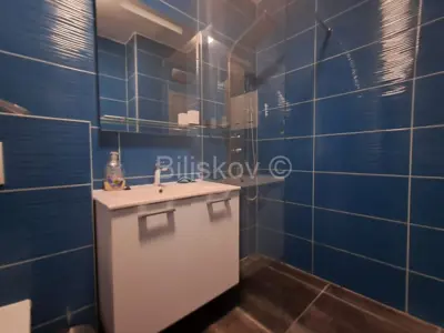 Stan 60 m², Kman, Split - dvije spavaće sobe i lođa - 9