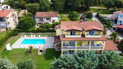 Haus 510 m², Poreč - 6 Apartments und Pool - 2