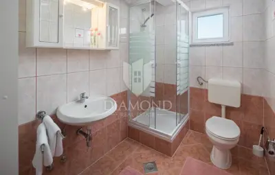 Haus 510 m², Poreč - 6 Apartments und Pool - 12