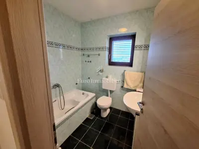 House 399 m², Krk - quiet location near the sea and the center - 9