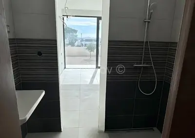 Verkauf, Vodice, neu erbautes Doppelhaus, 2 Etagen, Garten, Pool - 13