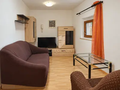 House 300 m², Buje - center and quiet location - 10