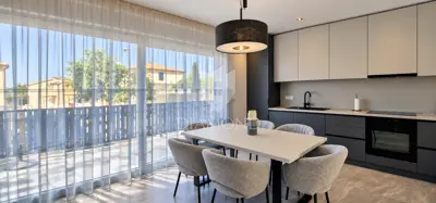 Kuća 77 m², Poreč okolica - dvije etaže, dvorište - 3
