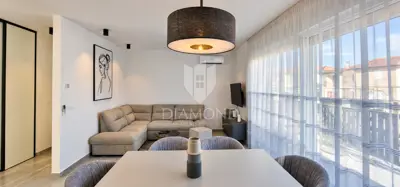 Kuća 77 m², Poreč okolica - dvije etaže, dvorište - 5
