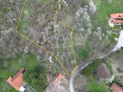 Prekvršje, Građevinsko i poljoprivredno zemljište u Prekvršju, 1405 m²