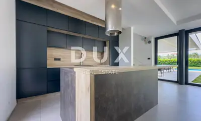 Vila 282,9 m², Peroj - mirna lokacija blizu plaža - 8