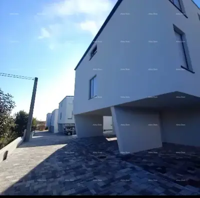 Apartment 66 m², Lovrečica, Parkplatz und Abstellraum - 7