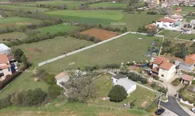 Građevinsko zemljište 4 955 m², Ližnjan, blizu Pule