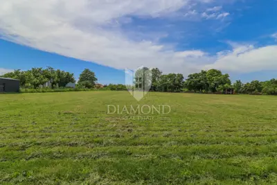 Building land 3,614 m², Šišan - near Pula - 7