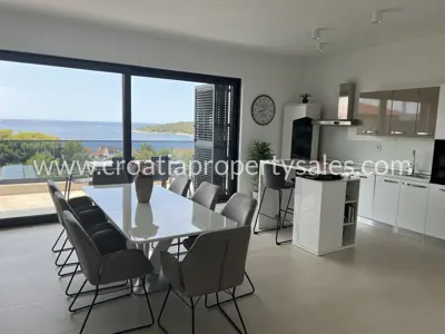 Villa 400 m², Rogoznica - sea view and pool - 3