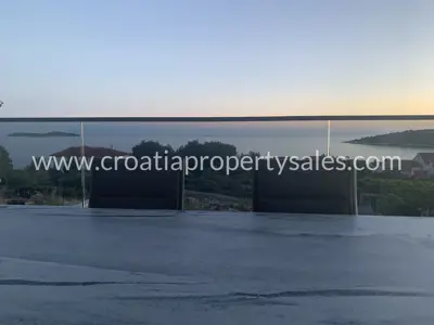 Villa 400 m², Rogoznica - Meerblick und Pool