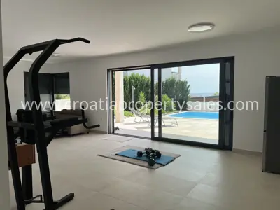 Villa 400 m², Rogoznica - sea view and pool - 5