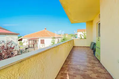 Stan 108 m², Novigrad okolica - 3 spavaće sobe i 2 terase - 11