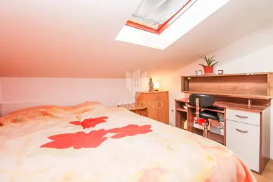 Apartment 97 m², Rovinj - two residential units and parking - 8