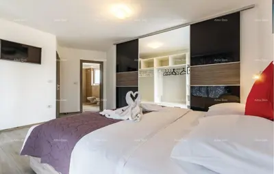Villa in Šišan, Pool, Garage und vier Schlafzimmer - 9