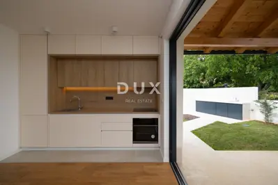House 60 m², Bale - quiet street and proximity to the old town center - 4