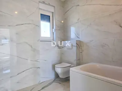 Rab, Banjol, trosobni stan, 113 m², pogled na grad i more - 13